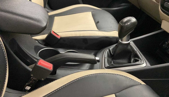 2019 Hyundai Verna 1.6 VTVT SX, Petrol, Manual, 56,087 km, Gear Lever