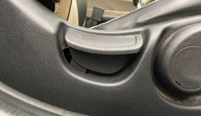2019 Hyundai Verna 1.6 VTVT SX, Petrol, Manual, 56,087 km, Driver Side Adjustment Panel