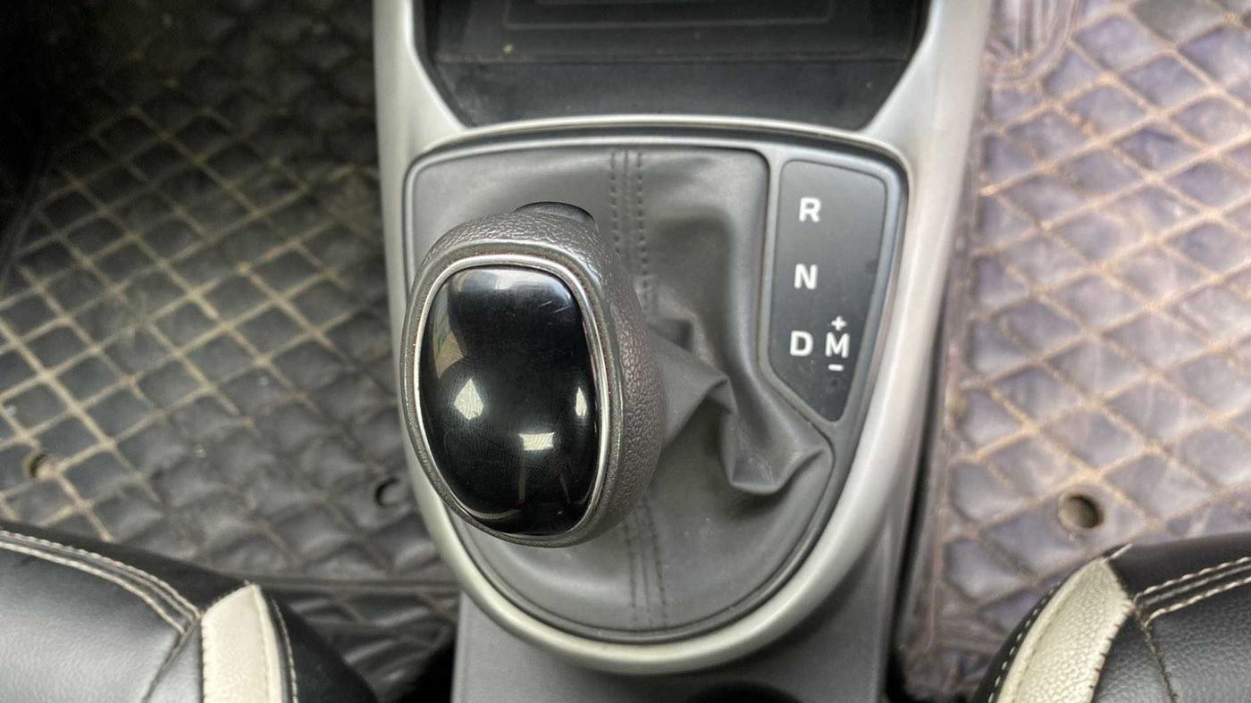 2021 Hyundai GRAND I10 NIOS ASTA AMT 1.2 KAPPA VTVT, Petrol, Automatic, 22,615 km, Gear Lever