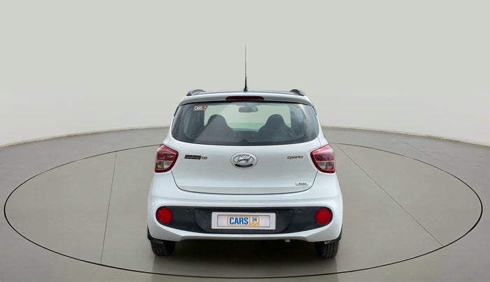 2017 Hyundai Grand i10 SPORTZ (O) AT 1.2 KAPPA VTVT, Petrol, Automatic, 72,658 km, Back/Rear
