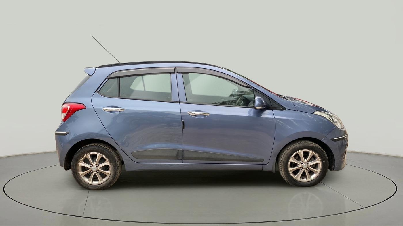 2016 Hyundai Grand i10 ASTA (O) AT 1.2 KAPPA VTVT, Petrol, Automatic, 18,428 km, Right Side View
