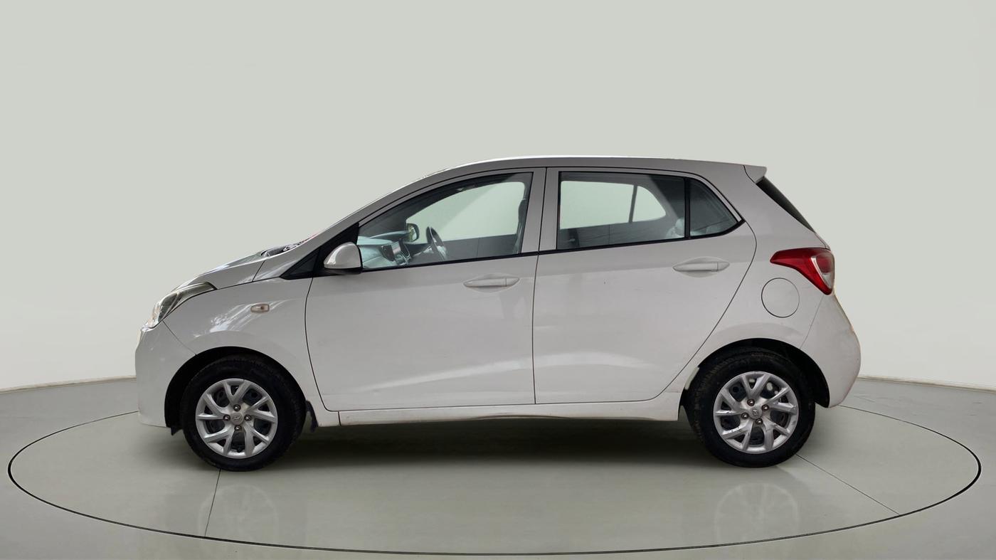 2017 Hyundai Grand i10 SPORTZ 1.2 KAPPA VTVT, Petrol, Manual, 24,632 km, Left Side