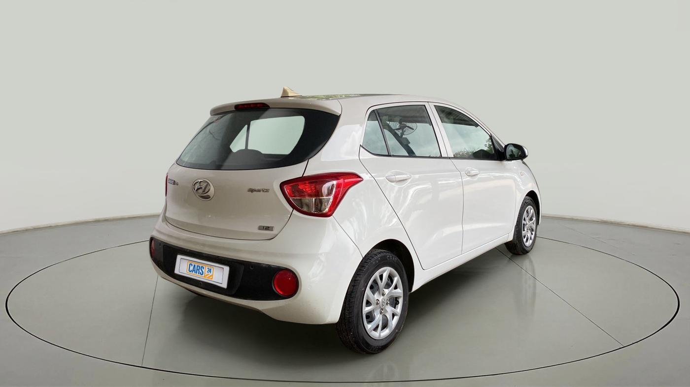 2017 Hyundai Grand i10 SPORTZ 1.2 KAPPA VTVT, Petrol, Manual, 24,632 km, Right Back Diagonal