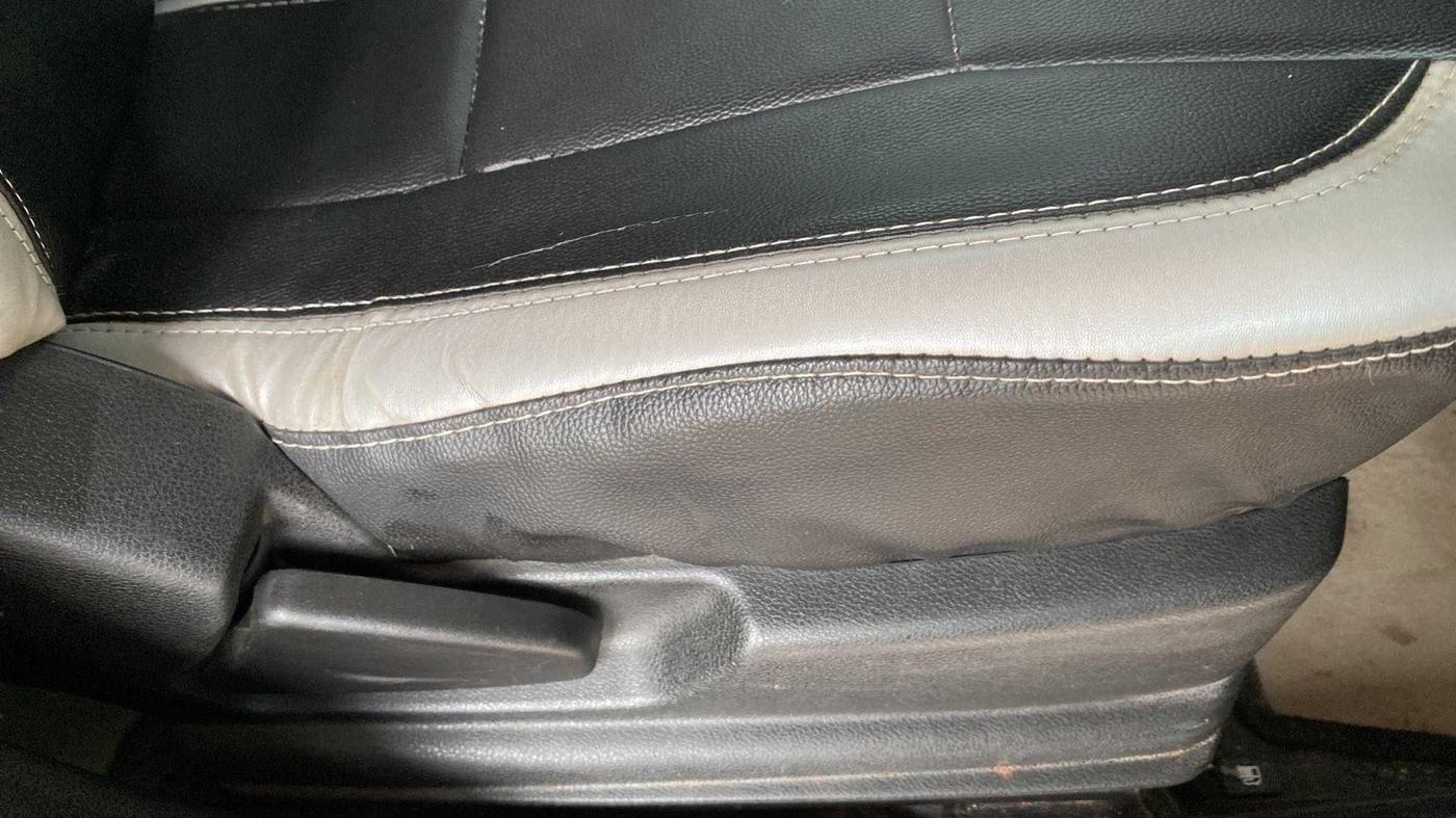 2019 Renault Kwid RXT 1.0 (O), Petrol, Manual, 34,833 km, Driver Side Adjustment Panel
