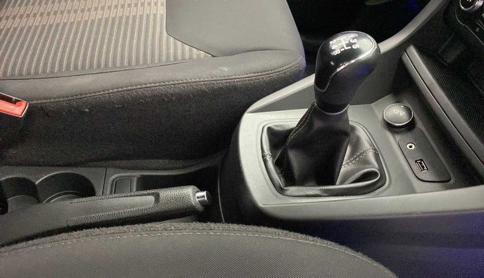 2020 Ford FREESTYLE TITANIUM PLUS 1.2 PETROL, Petrol, Manual, 23,758 km, Gear Lever