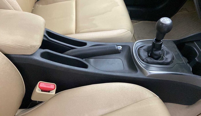 2015 Honda City 1.5L I-VTEC V MT, Petrol, Manual, 97,044 km, Gear Lever