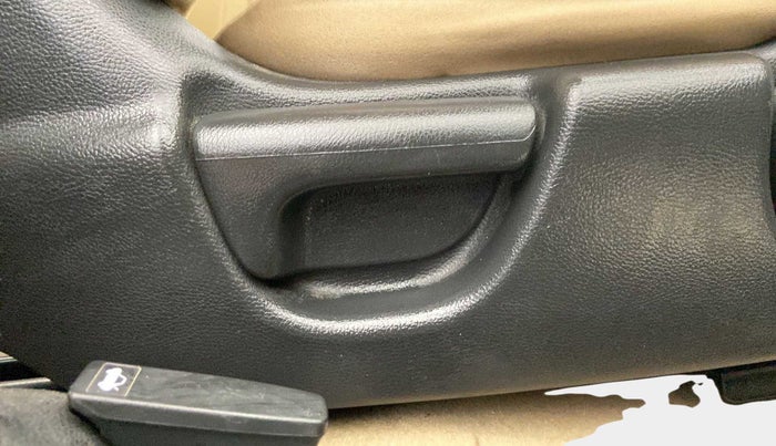 2015 Honda City 1.5L I-VTEC V MT, Petrol, Manual, 97,044 km, Driver Side Adjustment Panel