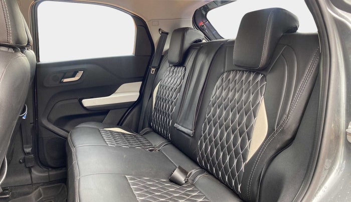 2023 Tata PUNCH CREATIVE IRA AMT 1.2 RTN DUAL TONE, Petrol, Automatic, 1,848 km, Right Side Rear Door Cabin