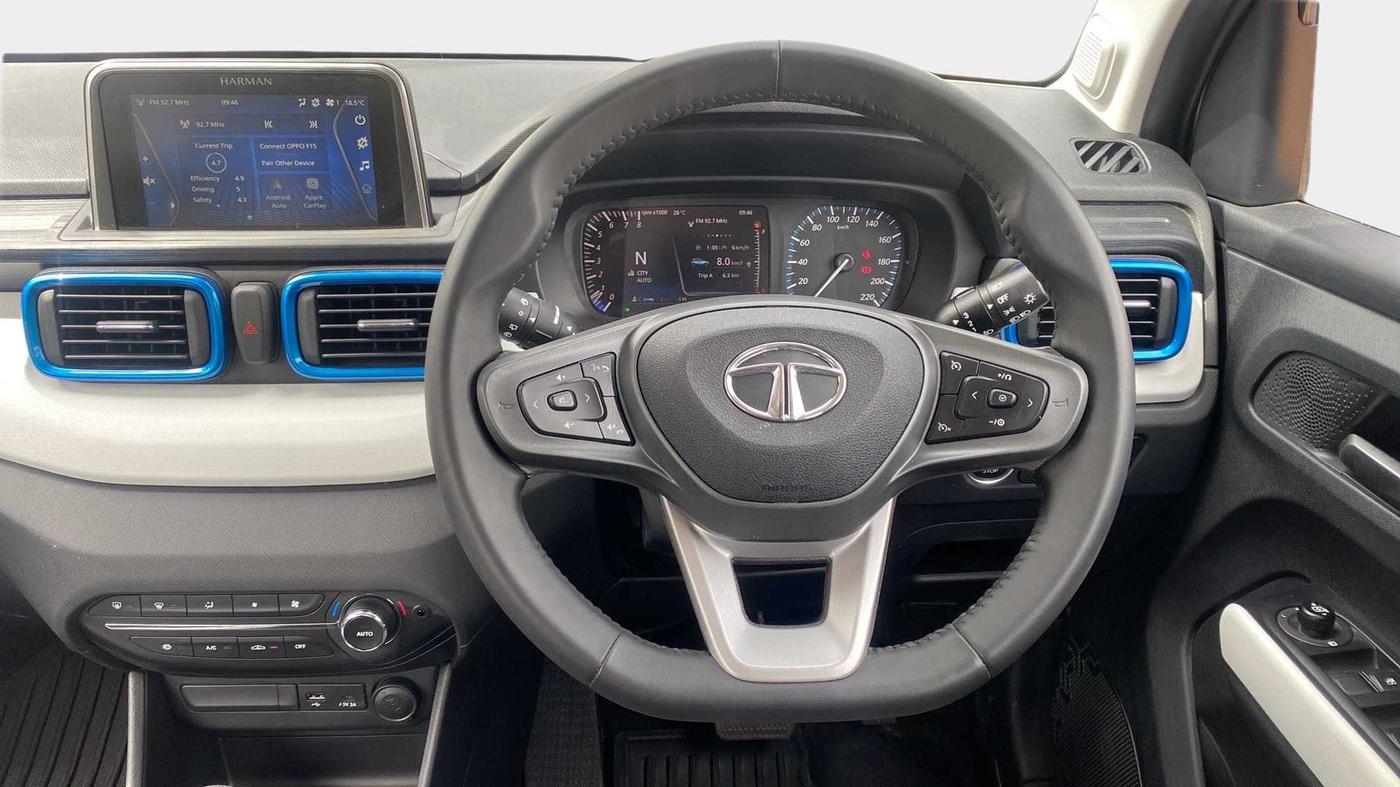 2023 Tata PUNCH CREATIVE IRA AMT 1.2 RTN DUAL TONE, Petrol, Automatic, 1,848 km, Steering Wheel Close Up