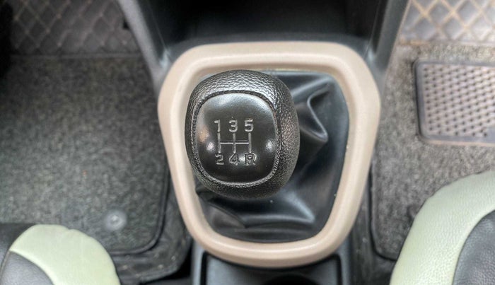 2017 Hyundai Grand i10 MAGNA 1.2 KAPPA VTVT, Petrol, Manual, 16,801 km, Gear Lever