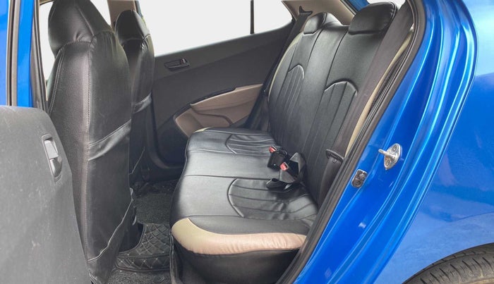 2017 Hyundai Grand i10 MAGNA 1.2 KAPPA VTVT, Petrol, Manual, 16,801 km, Right Side Rear Door Cabin