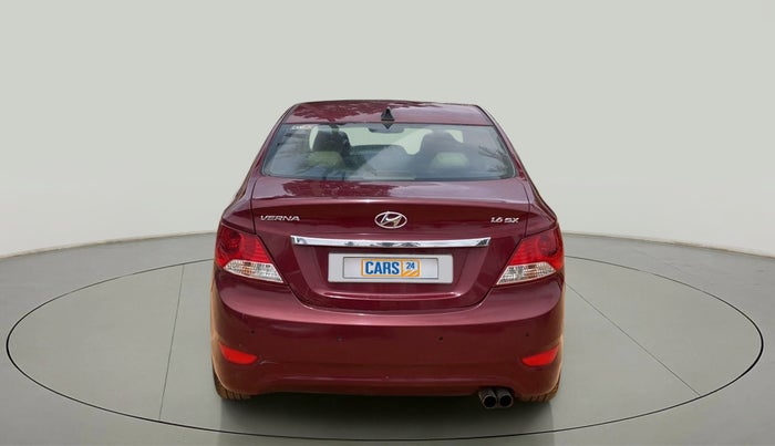 2013 Hyundai Verna FLUIDIC 1.6 CRDI SX, Diesel, Manual, 1,18,783 km, Back/Rear