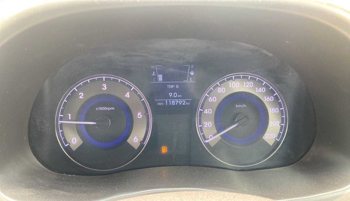 2013 Hyundai Verna FLUIDIC 1.6 CRDI SX, Diesel, Manual, 1,18,783 km, Odometer Image