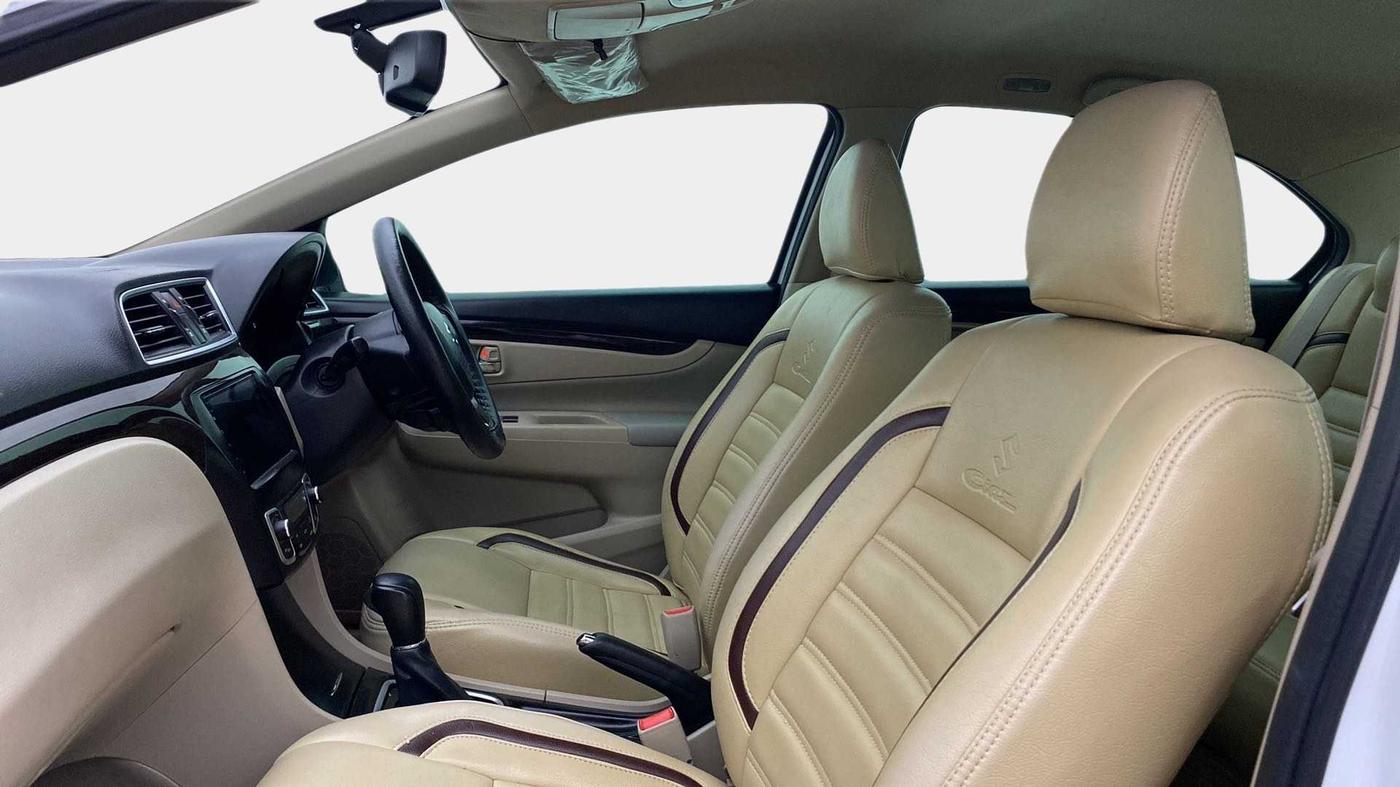 2018 Maruti Ciaz ZETA 1.4  AT PETROL, Petrol, Automatic, 88,433 km, Right Side Front Door Cabin