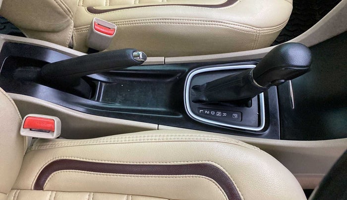 2018 Maruti Ciaz ZETA 1.4  AT PETROL, Petrol, Automatic, 88,361 km, Gear Lever