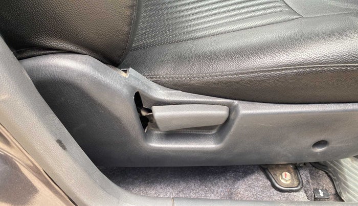 2016 Maruti Alto K10 VXI AMT, Petrol, Automatic, 30,192 km, Driver Side Adjustment Panel