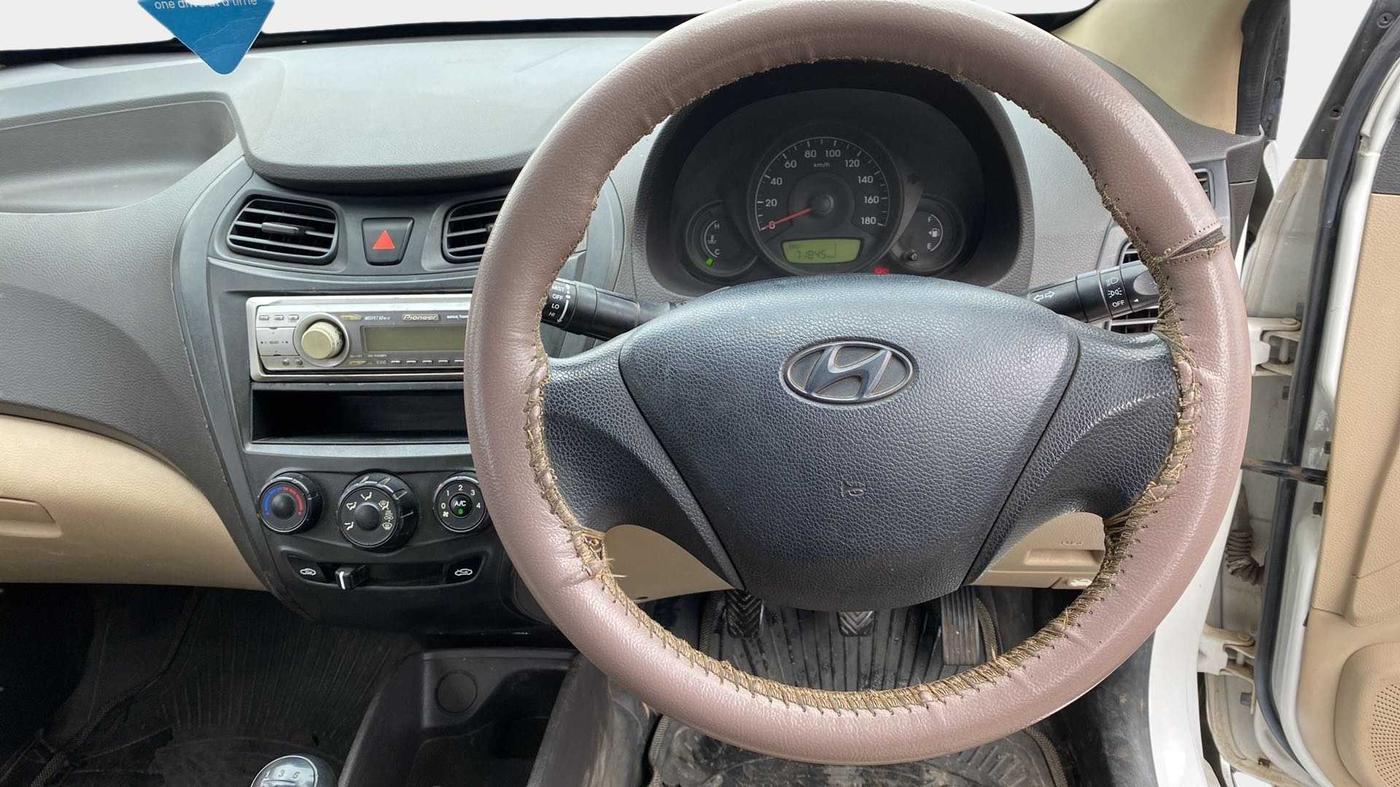 2016 Hyundai Eon D-LITE+, Petrol, Manual, 71,838 km, Steering Wheel Close Up