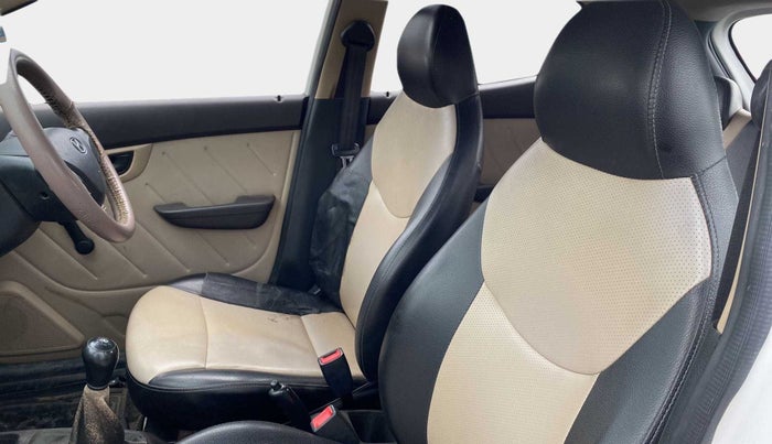 2016 Hyundai Eon D-LITE+, Petrol, Manual, 71,838 km, Right Side Front Door Cabin