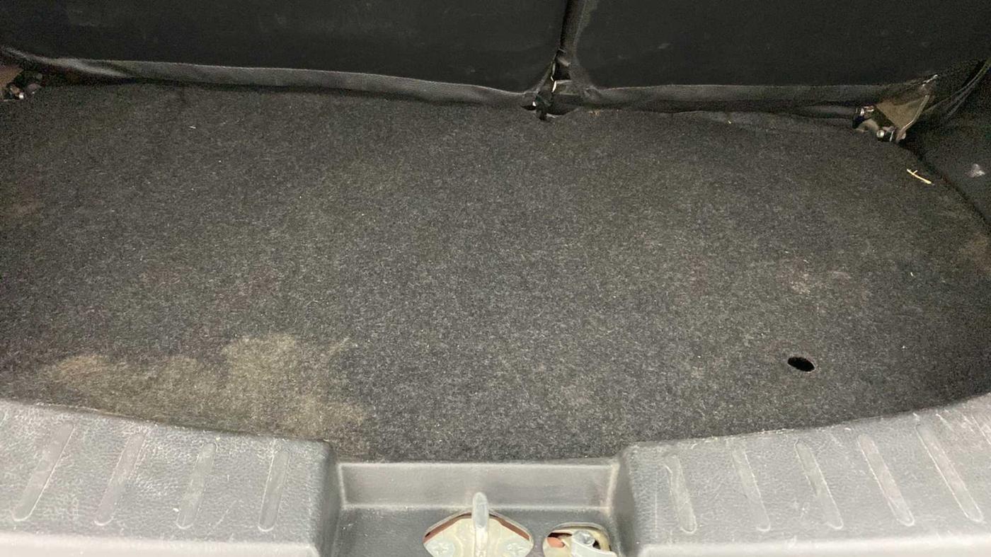 2014 Maruti Wagon R 1.0 VXI, CNG, Manual, 22,765 km, Boot Inside