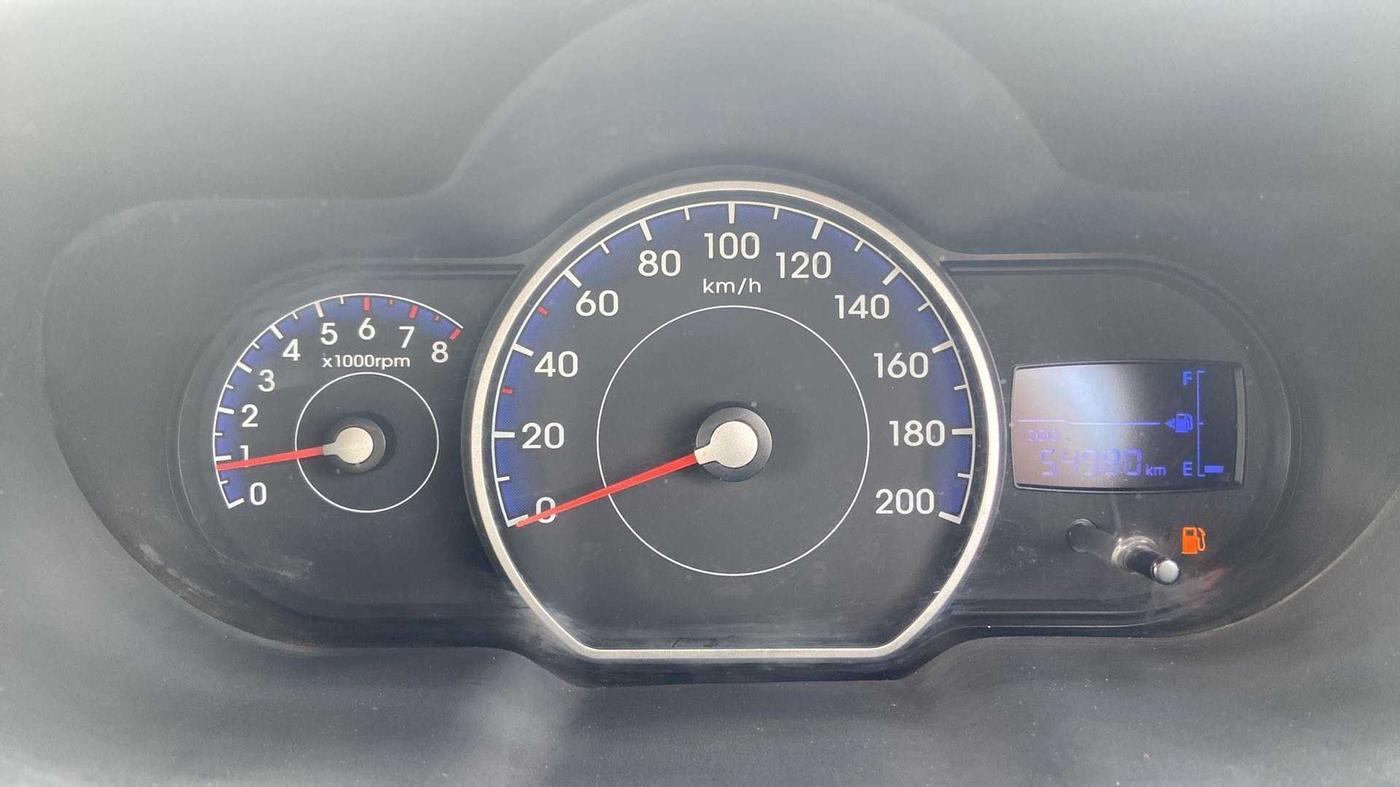 2014 Hyundai i10 MAGNA 1.1, CNG, Manual, 55,170 km, Odometer Image