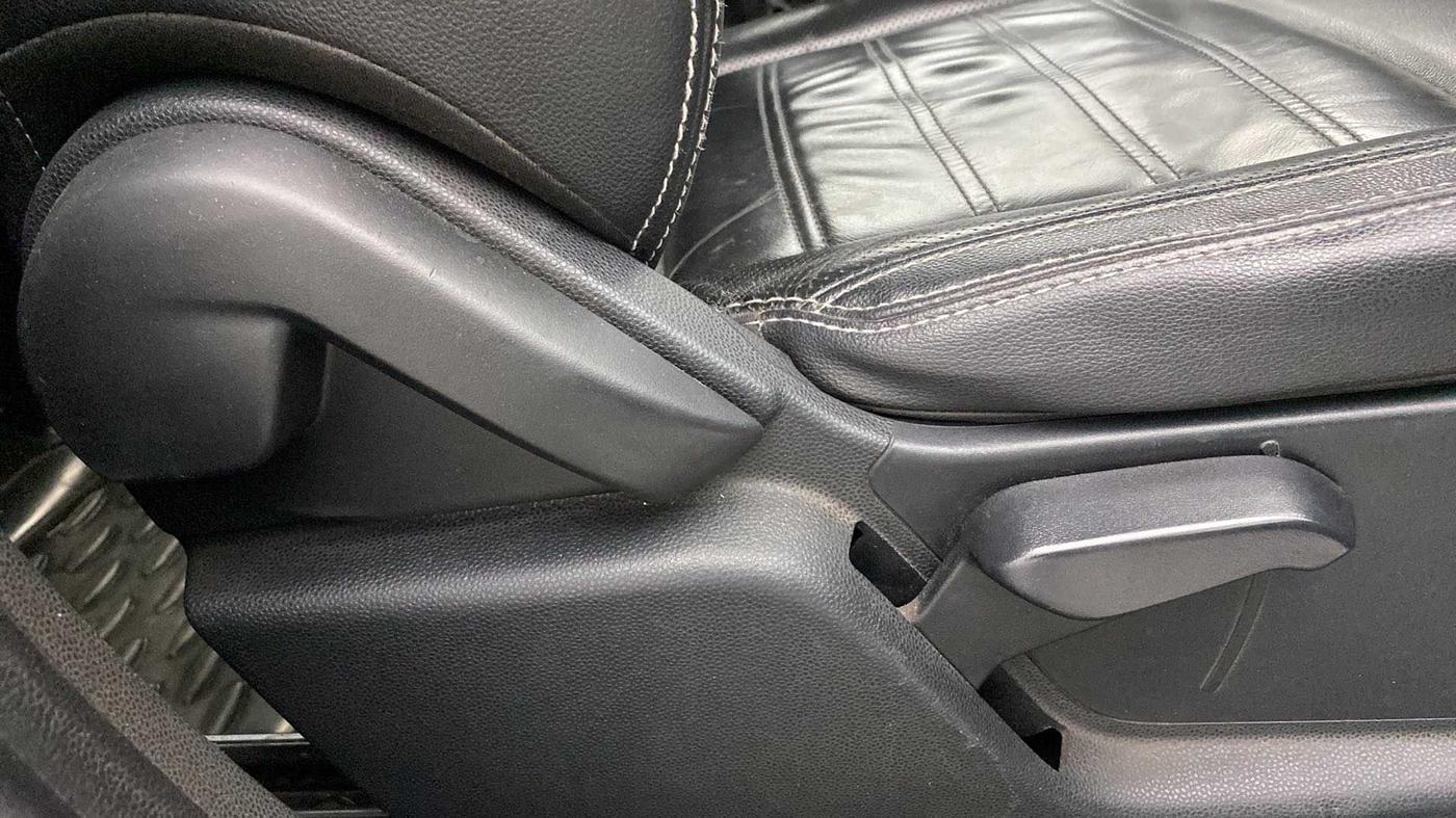 2018 Ford Ecosport TITANIUM + 1.5L DIESEL, Diesel, Manual, 69,465 km, Driver Side Adjustment Panel