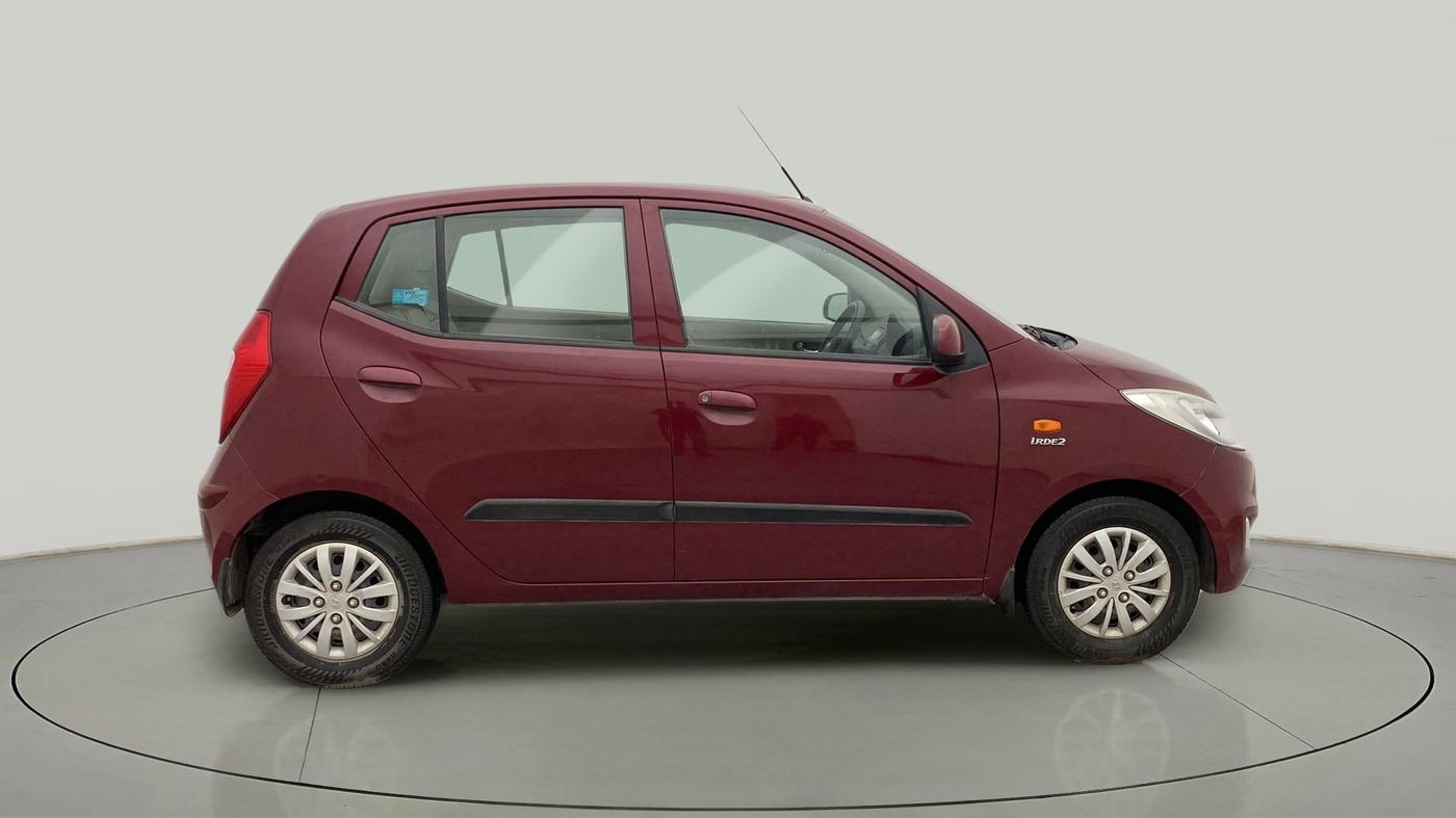 2016 Hyundai i10 SPORTZ 1.1, Petrol, Manual, 39,051 km, Right Side View