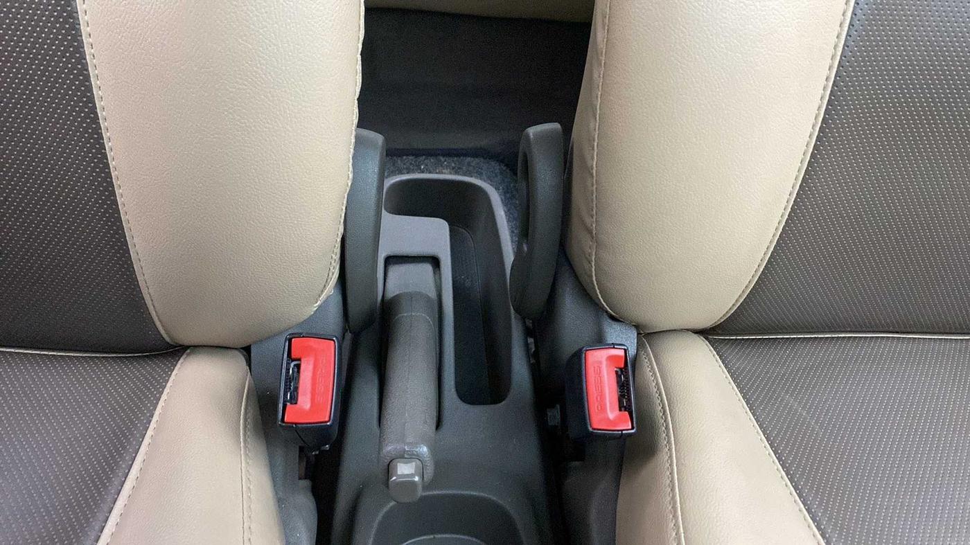 2016 Hyundai i10 SPORTZ 1.1, Petrol, Manual, 39,051 km, Driver Side Adjustment Panel