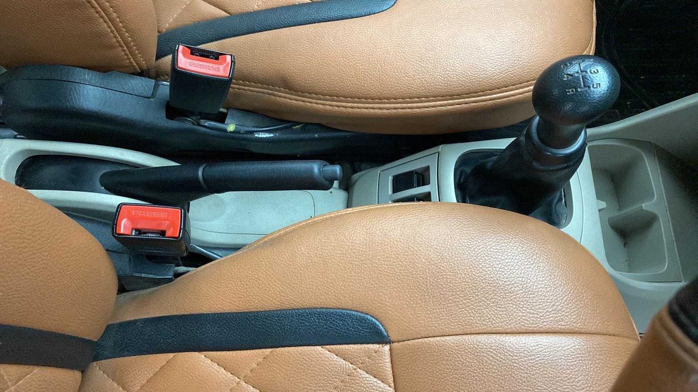 2019 Maruti Alto LXI, Petrol, Manual, 31,475 km, Gear Lever