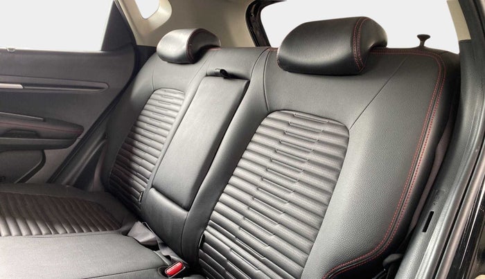 2023 KIA SONET GTX PLUS 1.0 DCT, Petrol, Automatic, 21,308 km, Right Side Rear Door Cabin