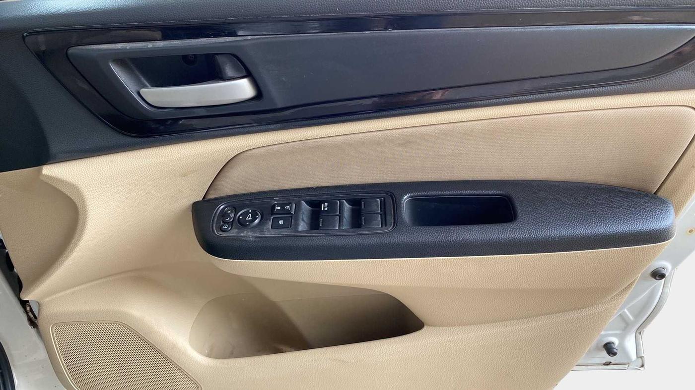 2019 Honda Amaze 1.2L I-VTEC S, Petrol, Manual, 47,579 km, Driver Side Door Panels Control