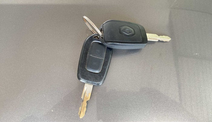 2017 Renault Kwid RXT 0.8, Petrol, Manual, 88,674 km, Key Close Up