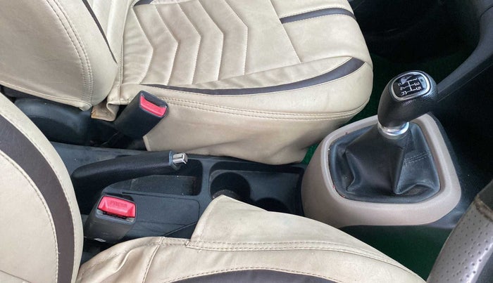 2019 Hyundai Grand i10 SPORTZ 1.2 KAPPA VTVT, Petrol, Manual, 26,838 km, Gear Lever