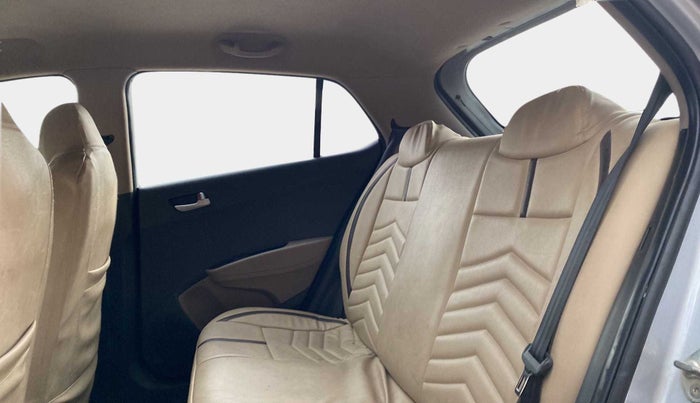 2019 Hyundai Grand i10 SPORTZ 1.2 KAPPA VTVT, Petrol, Manual, 26,838 km, Right Side Rear Door Cabin