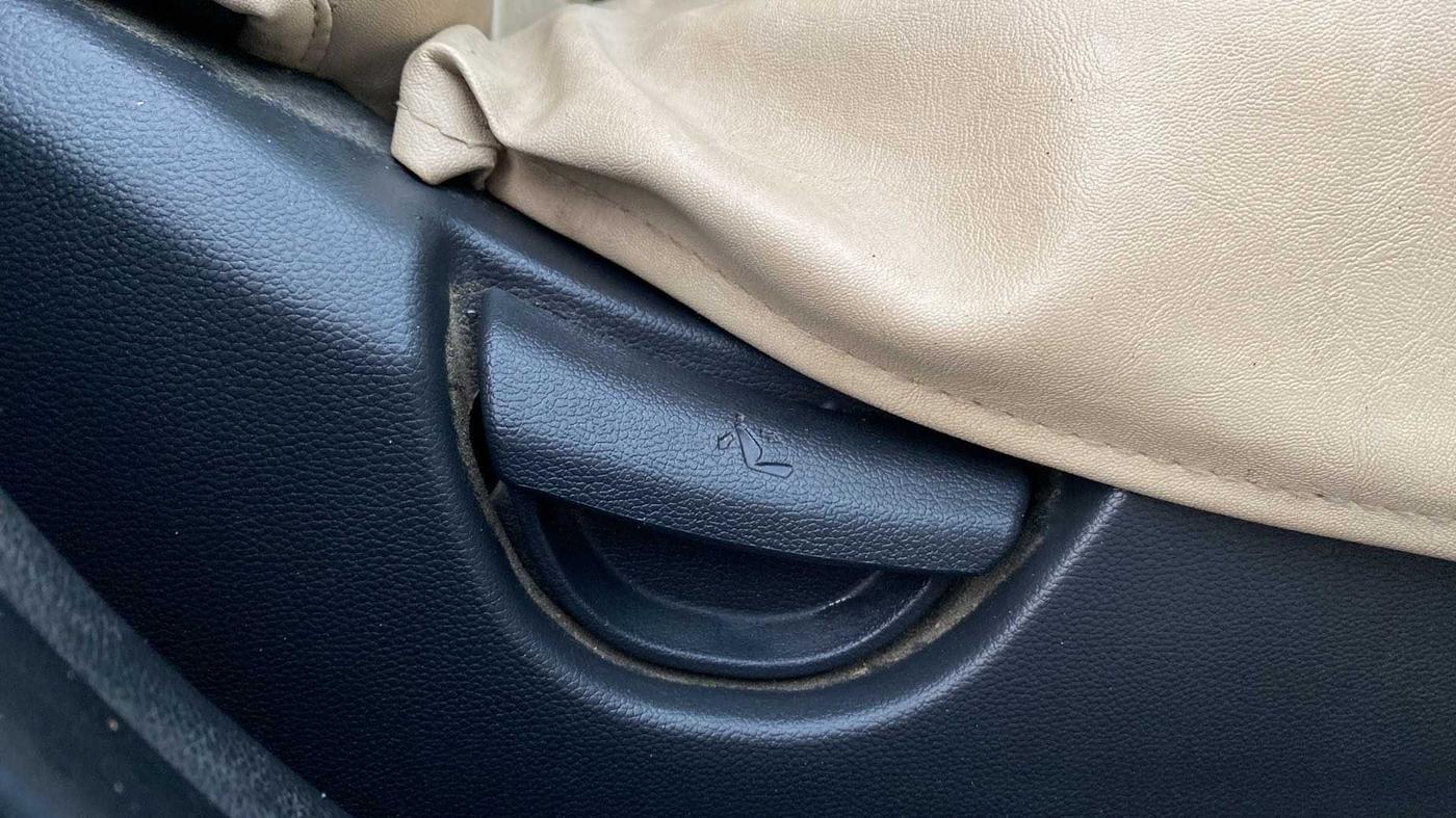2019 Hyundai Grand i10 SPORTZ 1.2 KAPPA VTVT, Petrol, Manual, 26,838 km, Driver Side Adjustment Panel