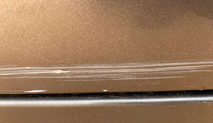 2017 Maruti Dzire VXI, Petrol, Manual, 42,160 km, Right rear door - Minor scratches