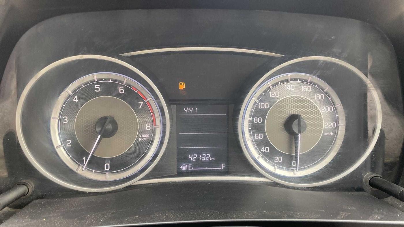 2017 Maruti Dzire VXI, Petrol, Manual, 42,160 km, Odometer Image