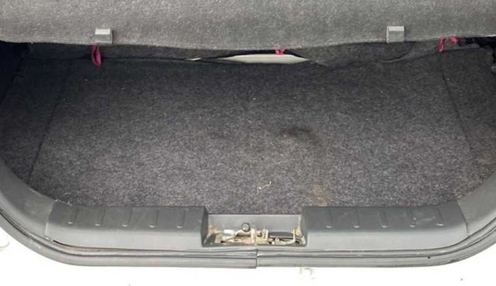 2017 Maruti Alto 800 LXI, Petrol, Manual, 23,599 km, Boot Inside