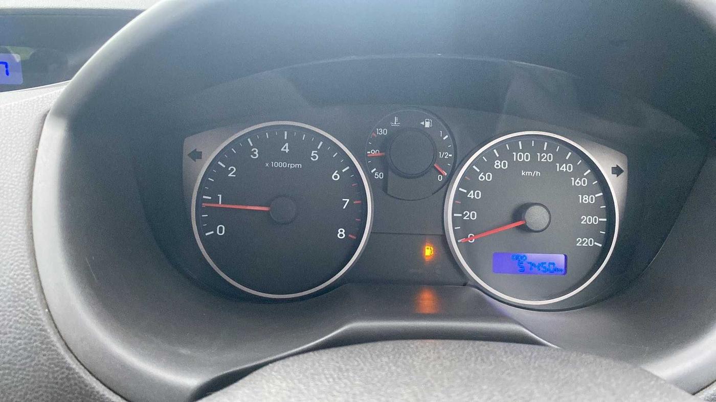 2013 Hyundai i20 MAGNA 1.2, Petrol, Manual, 57,647 km, Odometer Image
