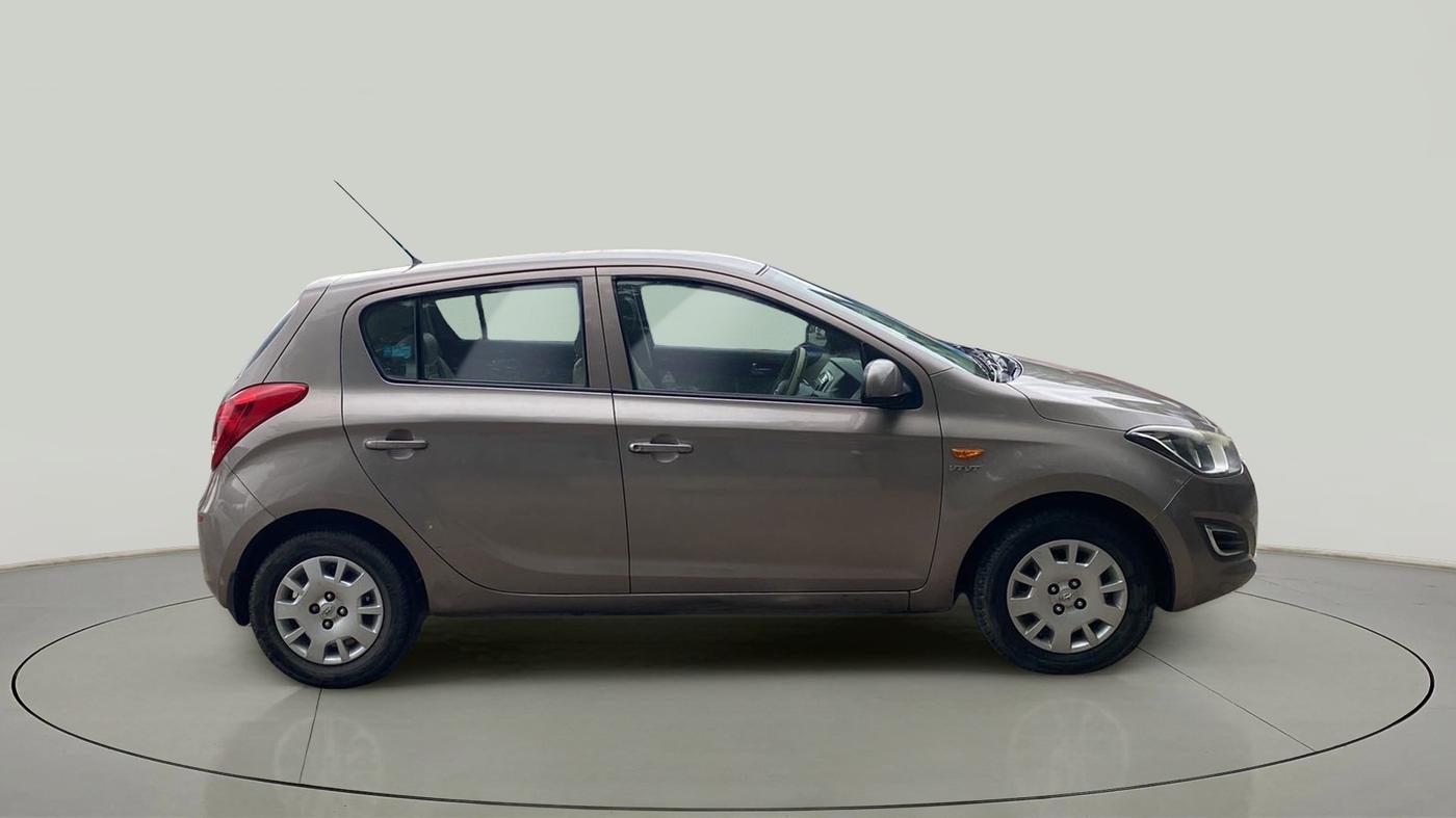 2013 Hyundai i20 MAGNA 1.2, Petrol, Manual, 57,647 km, Right Side
