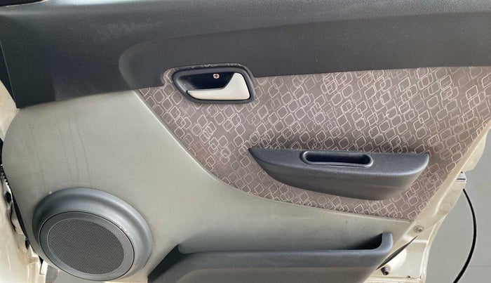 2016 Maruti Alto 800 LXI, Petrol, Manual, 77,335 km, Driver Side Door Panels Control