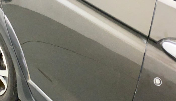 2017 Honda WR-V 1.2L I-VTEC VX MT, Petrol, Manual, 65,765 km, Right rear door - Slightly dented