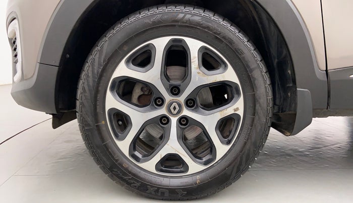 2017 Renault Captur RXT DIESEL MT, Diesel, Manual, 47,239 km, Left Front Wheel