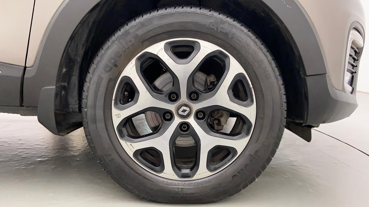 2017 Renault Captur RXT DIESEL MT, Diesel, Manual, 47,239 km, Right Front Wheel