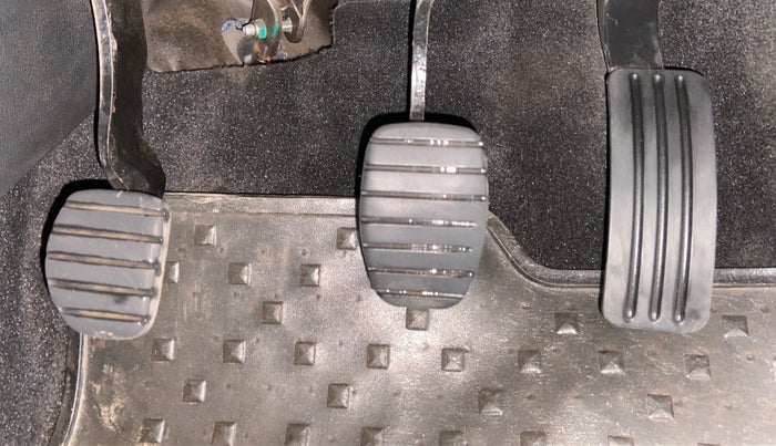 2017 Renault Captur RXT DIESEL MT, Diesel, Manual, 47,239 km, Pedals