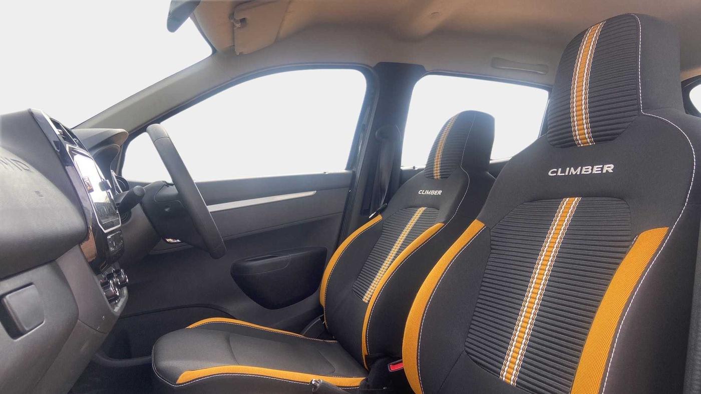 2023 Renault Kwid CLIMBER AMT 1.0, Petrol, Automatic, 4,086 km, Right Side Front Door Cabin