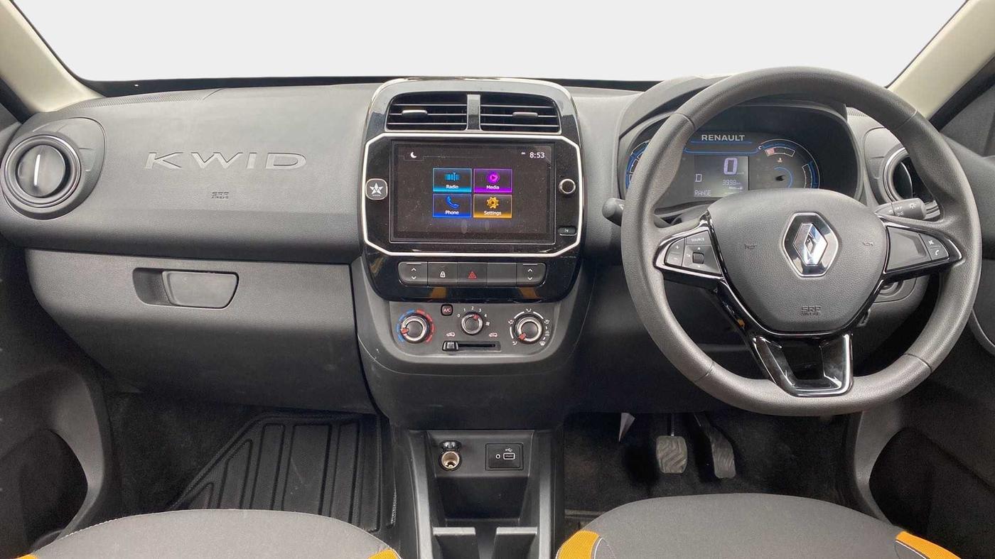 2023 Renault Kwid CLIMBER AMT 1.0, Petrol, Automatic, 4,086 km, Dashboard