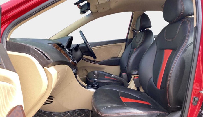 2015 Hyundai Verna FLUIDIC 4S 1.6 VTVT S(O), Petrol, Manual, 87,524 km, Right Side Front Door Cabin