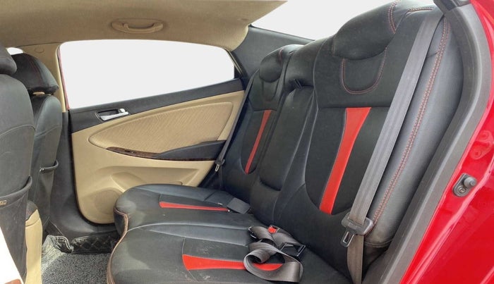 2015 Hyundai Verna FLUIDIC 4S 1.6 VTVT S(O), Petrol, Manual, 87,524 km, Right Side Rear Door Cabin
