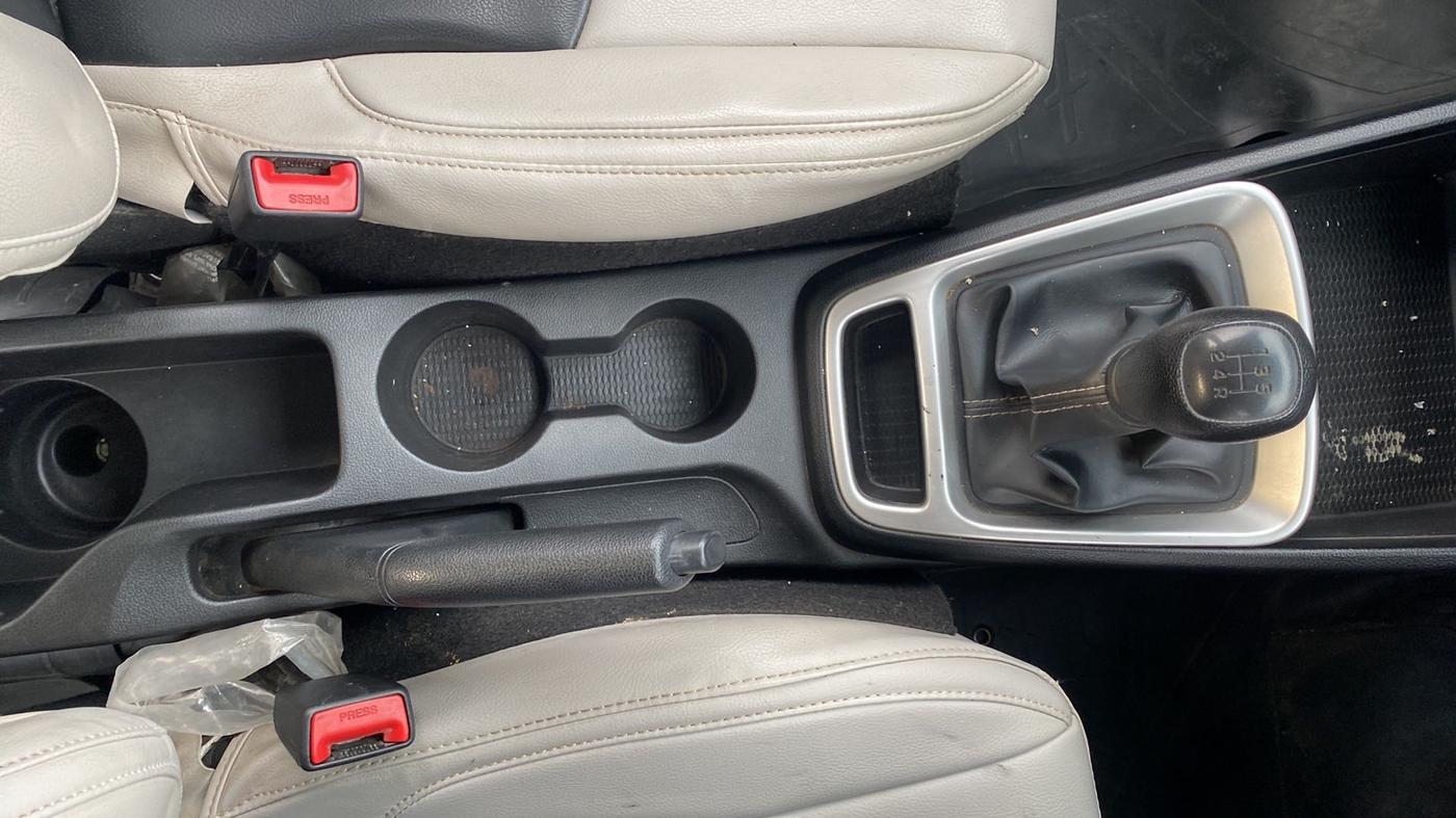 2020 Hyundai VENUE E 1.2, Petrol, Manual, 40,744 km, Gear Lever
