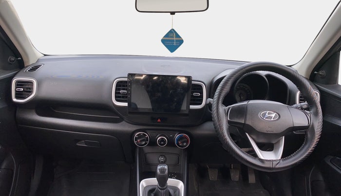 2020 Hyundai VENUE E 1.2, Petrol, Manual, 40,744 km, Dashboard